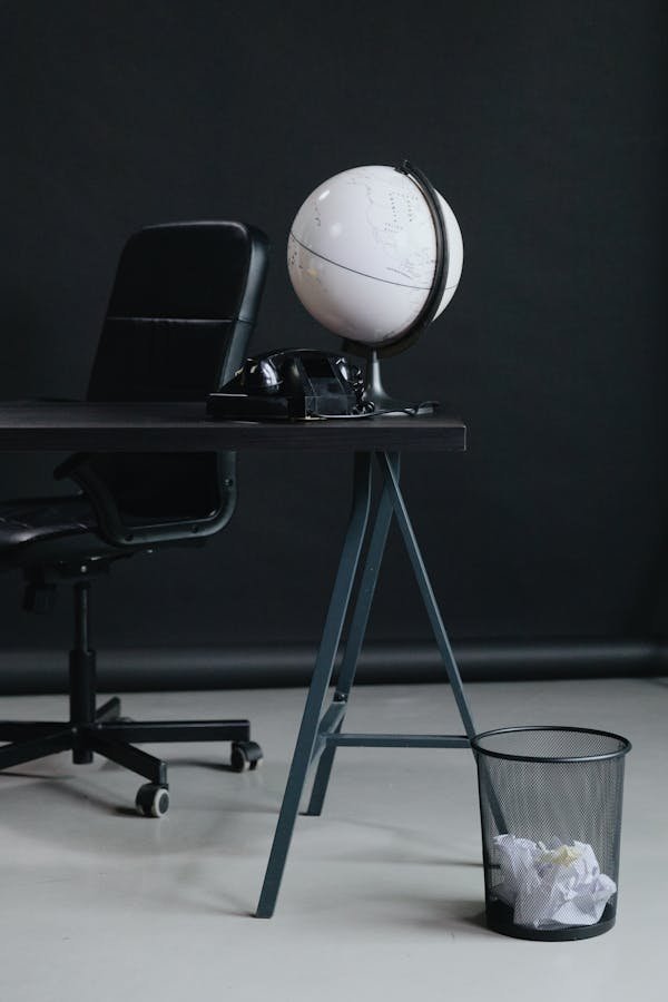 La mini poubelle bureau en marbre : un choix élégant et utile